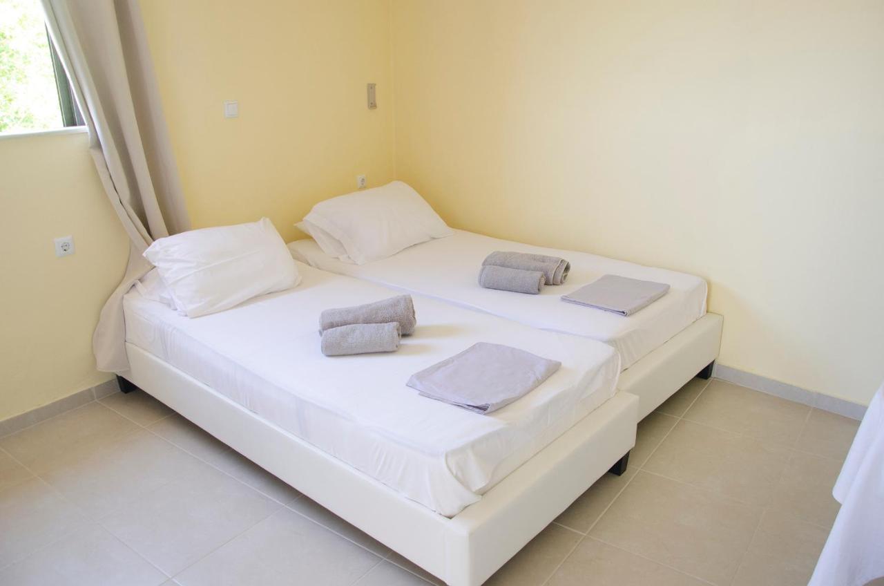Erato Agios Nikolaos Appartment Eksteriør billede